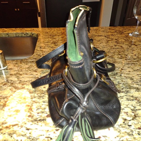 Beautiful leather Dooney and Bourke Bag - Picture 6 of 8